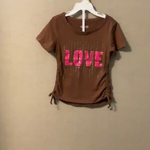 Brown Ruched Short Sleeve Tee with Pink Love Print